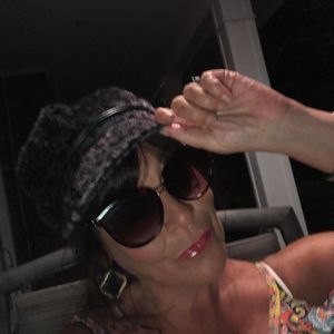 Meet your Posher, Gina